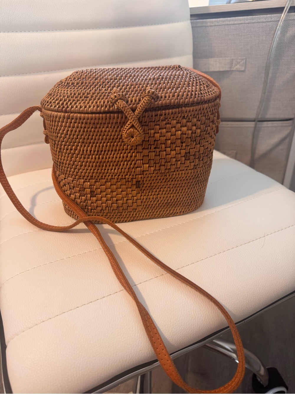 Woven rattan crossbody - Picture 4 of 4
